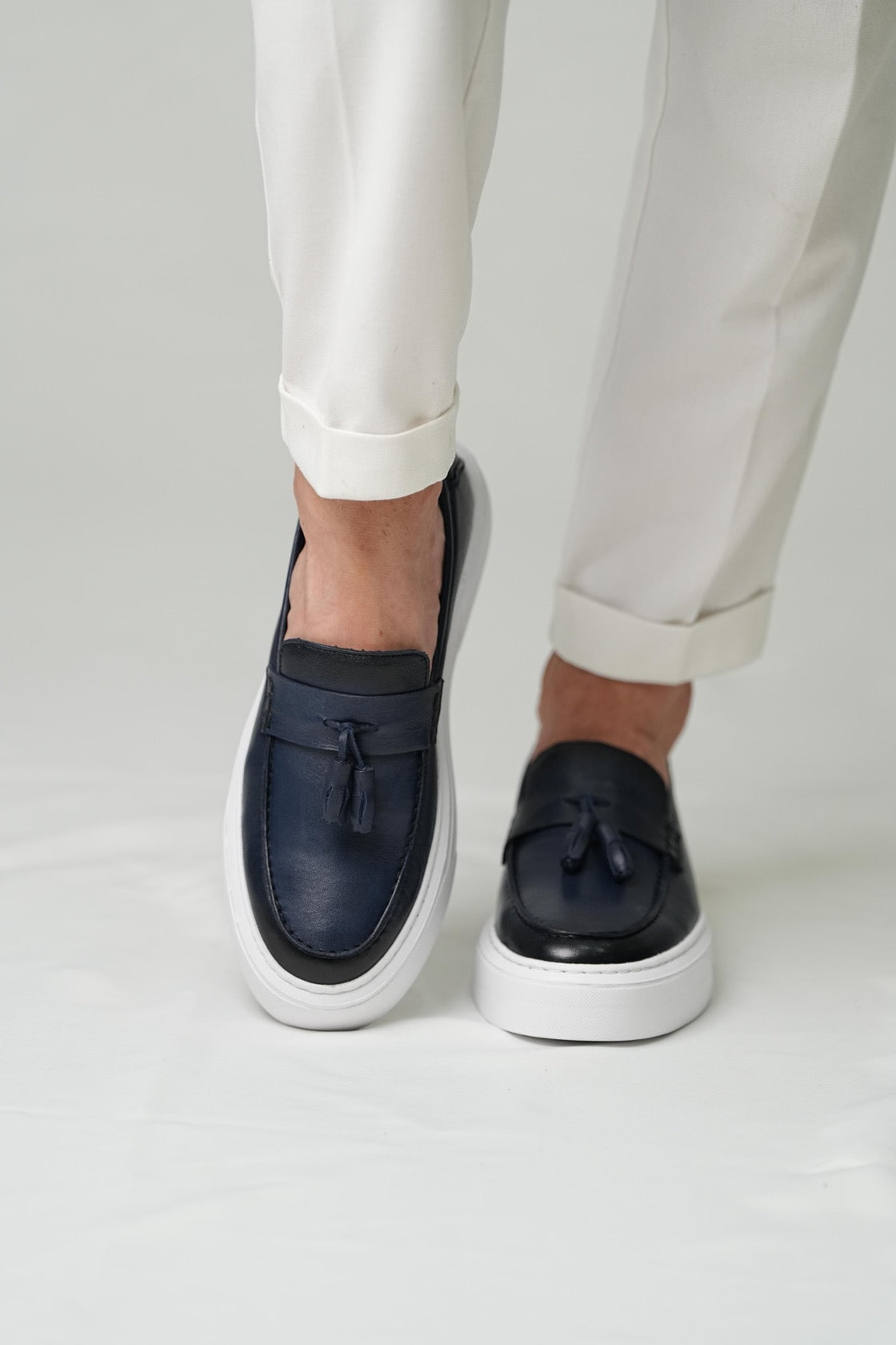 men's- loafer-shoes-navy