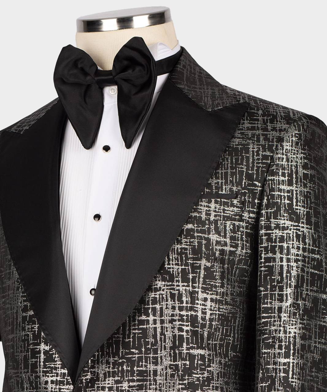 Men's Tuxedo Silver Pattern with Black Collar