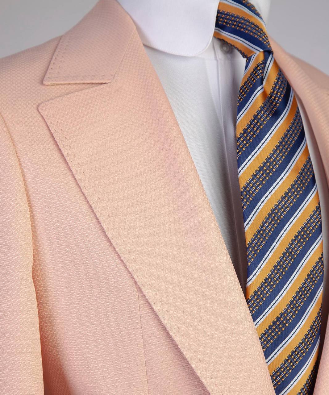 Men's Classic Suit -3 Piece Set -Pink